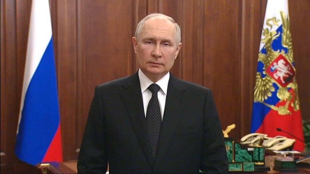 Путін втратив контроль: у Зеленського розкрили, хто намагався перехопити владу
